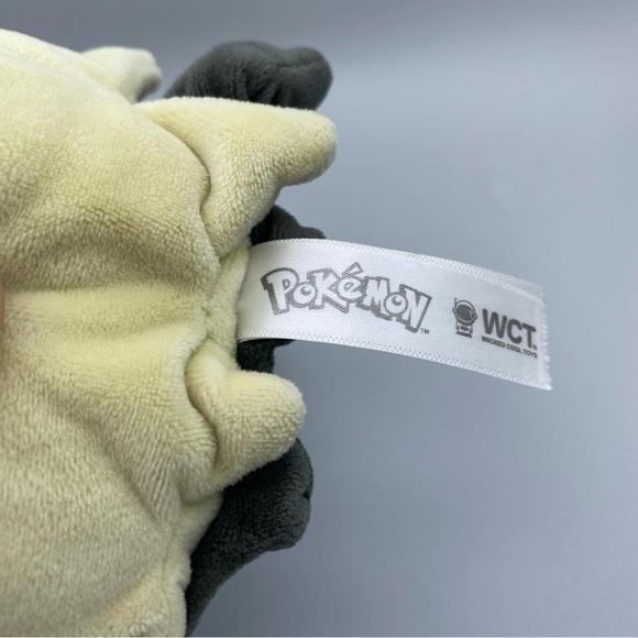 Pokemon Mimikyu 10” plush Mimic WCT Wicked Cool Toys Collectable - Picture 6 of 9